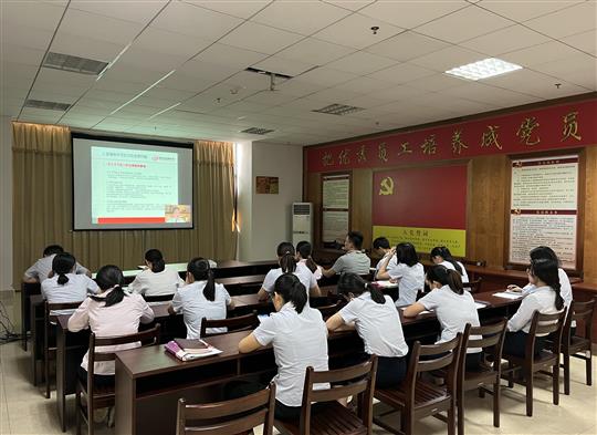 K8集团有限公司
组织参加疫情常态化下建筑企业经营管理风险管控培训